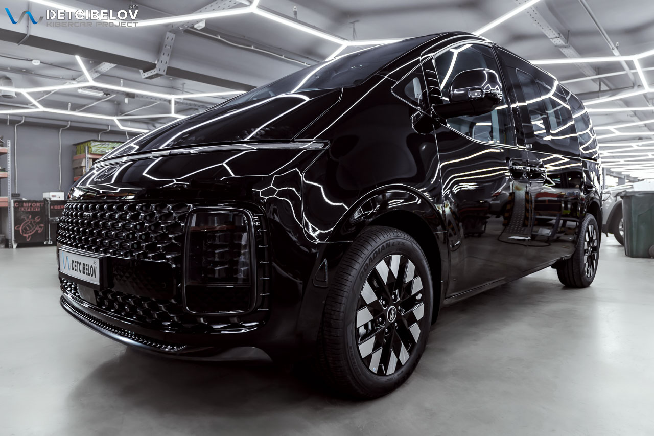 Hyundai Staria.jpg