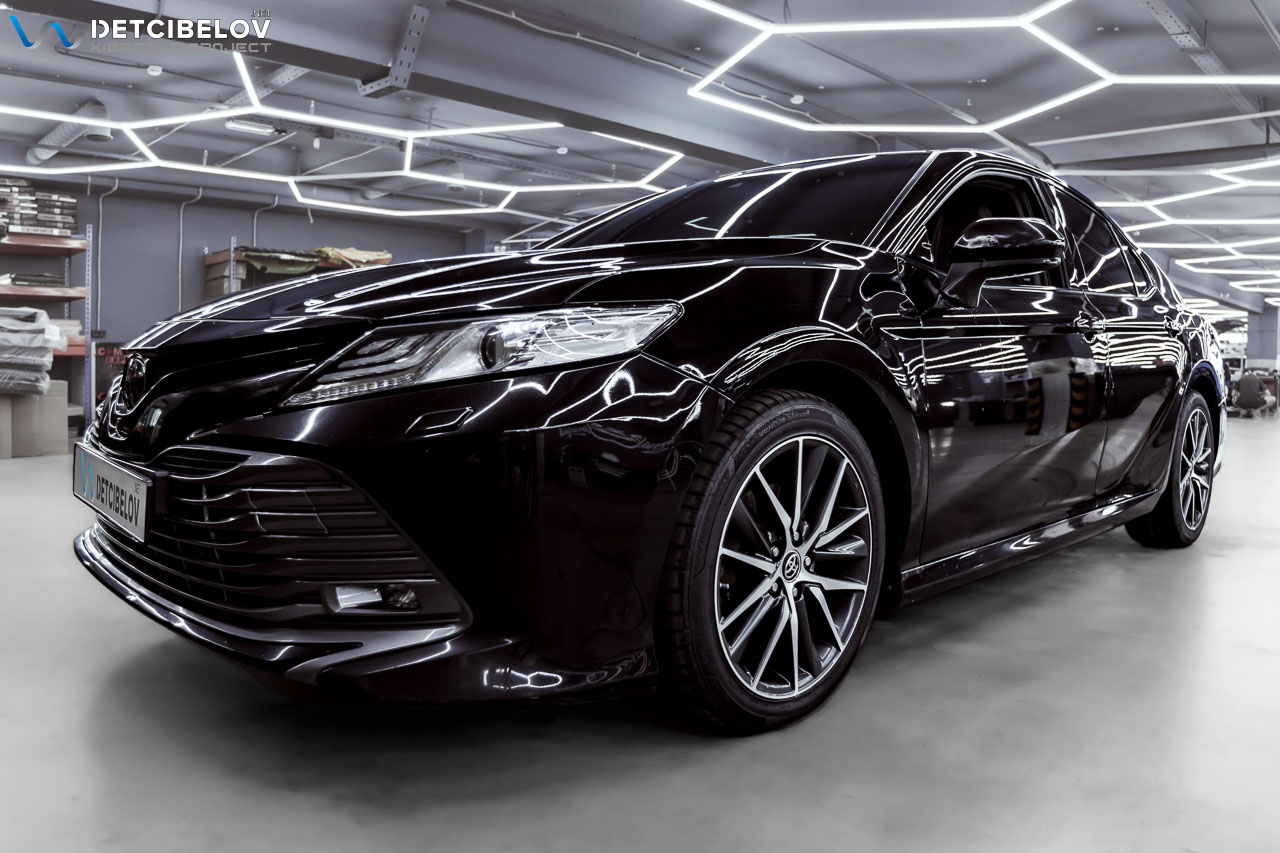 Toyota Camry.jpg
