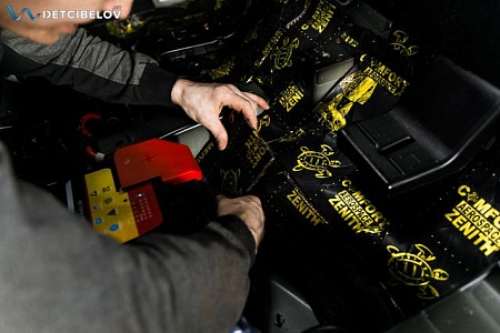 Mercedes-Benz GLE-Класс: шумоизоляция материалами Comfort mat