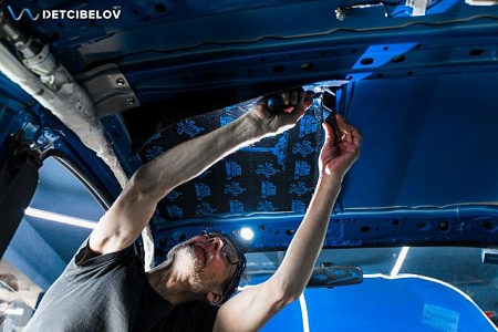 Subaru BRZ: шумоизоляция материалами Comfort mat и STP