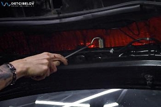 Toyota Alphard: шумоизоляция STP Aerocell